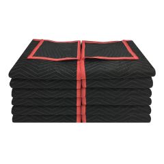 UBMOVE deluxe blankets to protect furniture.