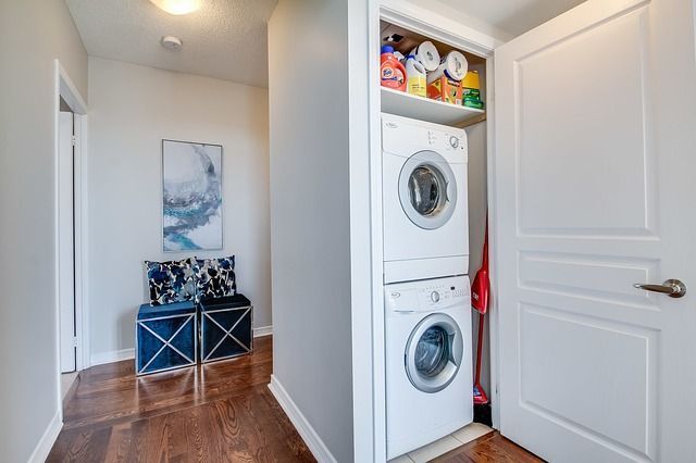 Home Staging laundry room